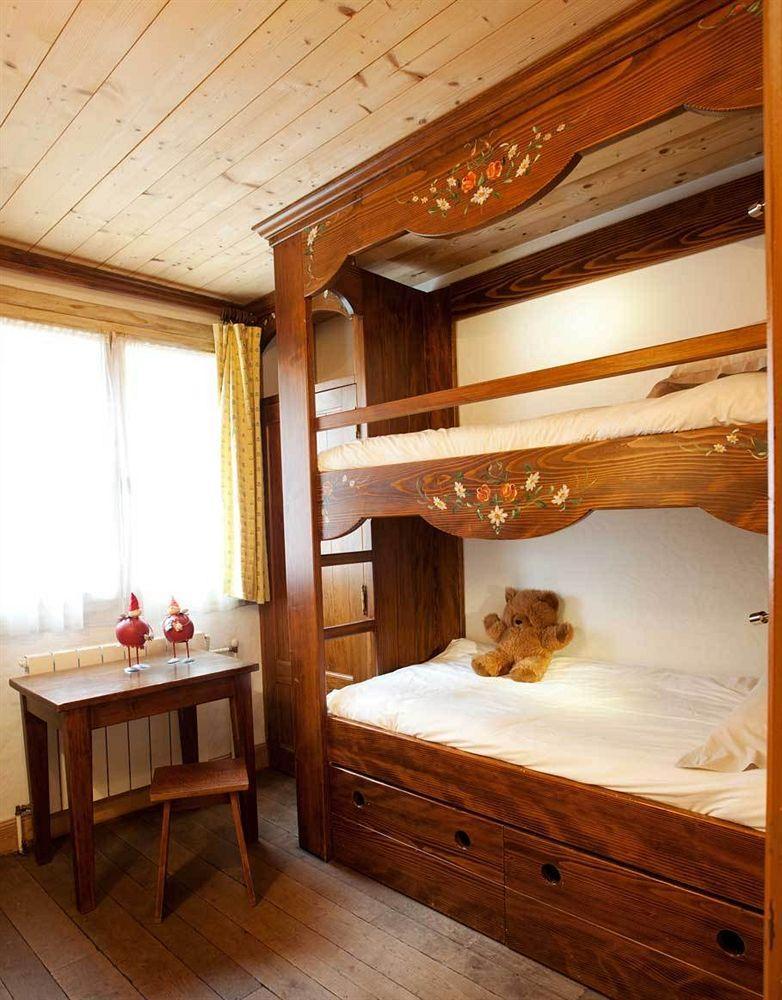 Le Paquis Hotel